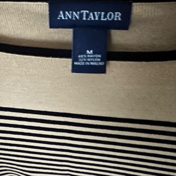 Ann Taylor Women's Elegant Navy Blue Tan Stripe Pullover Top Size Medium NWOT - Picture 7 of 7